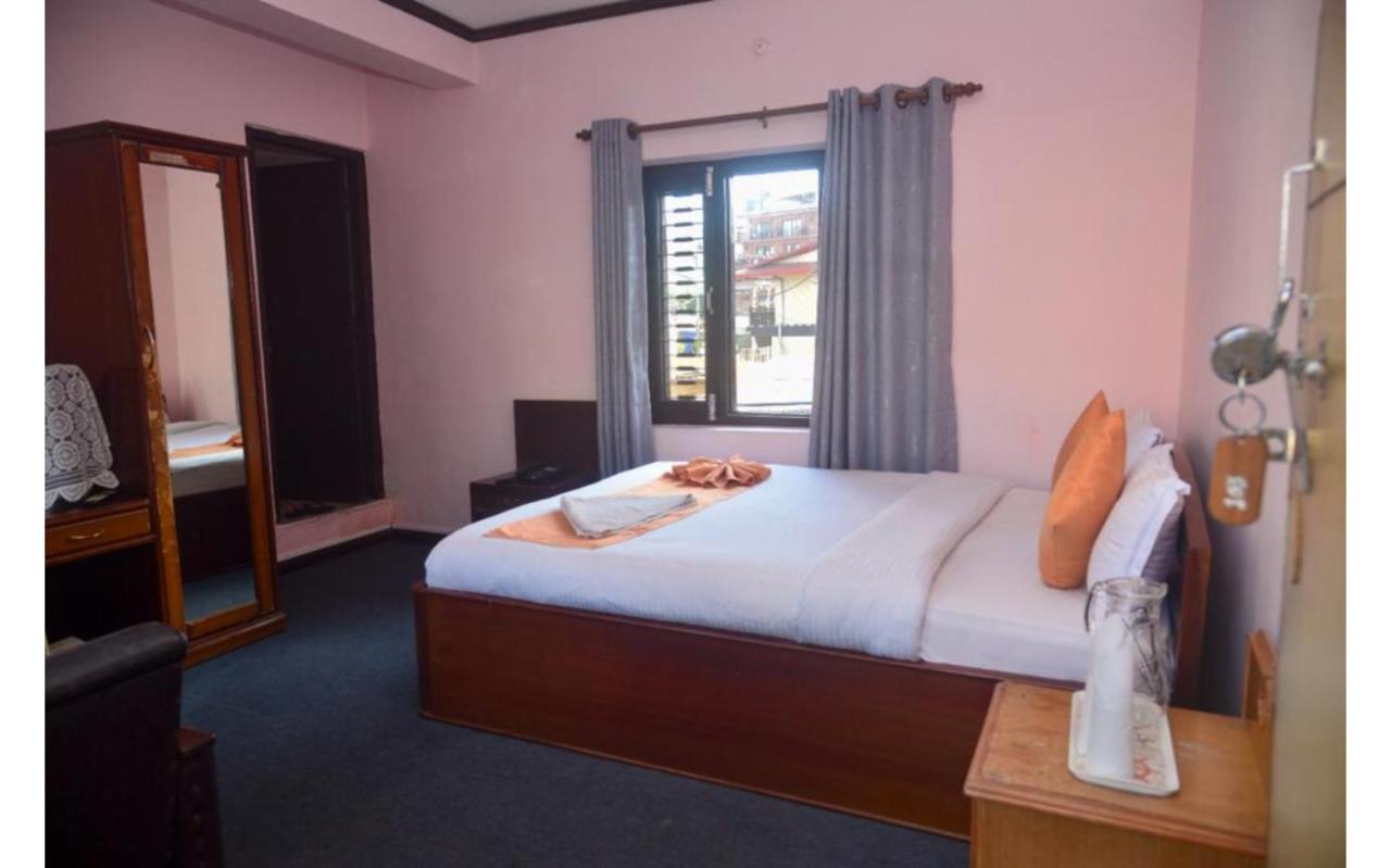 Hotel Travel Inn Похара Екстериор снимка